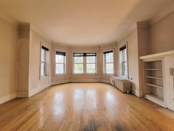 1613 W Farwell AVE #302, Chicago, IL 60626