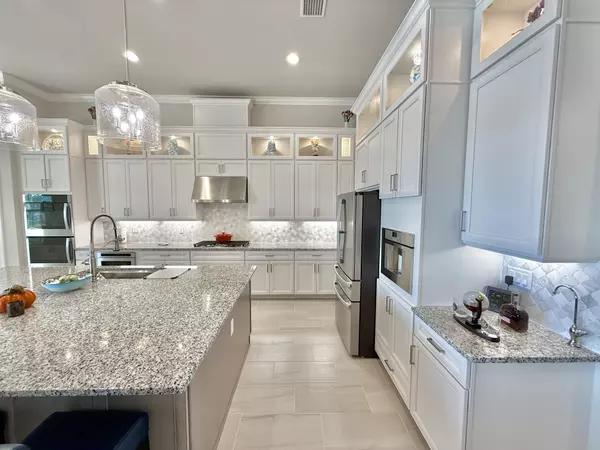 Large Chefs kitchen in newly built pool home.