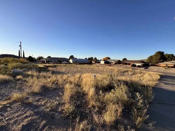 3304 Tenth ST, Alamogordo, NM 88310