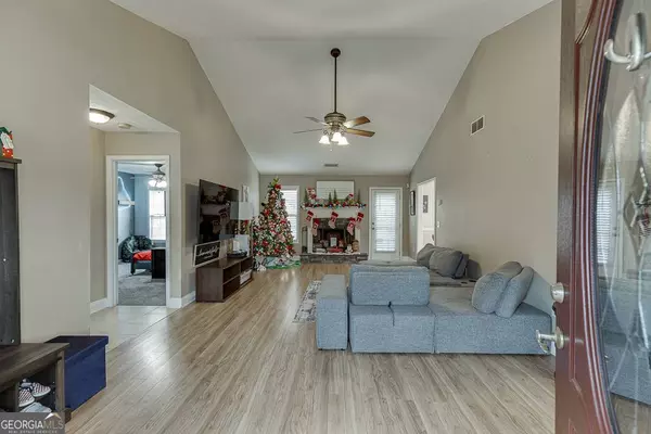 1735 Alcovy River DR, Dacula, GA 30019