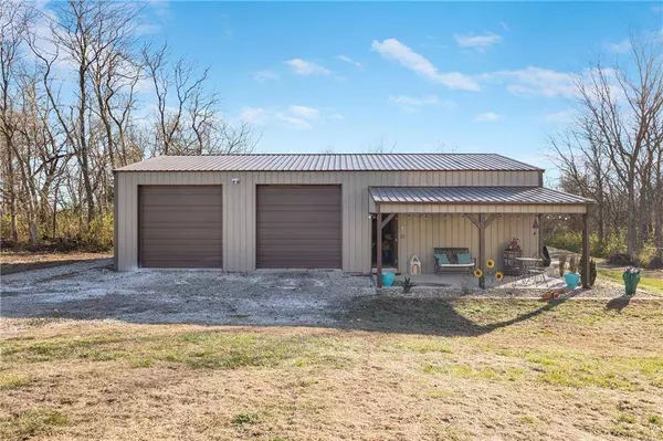 9512 S Corn RD, Lone Jack, MO 64070