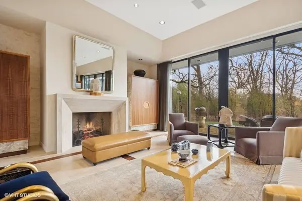 2080 Painters Lake RD, Highland Park, IL 60035