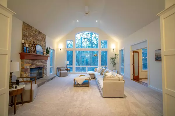 7324 Wilburn Road, Sun Prairie, WI 53590