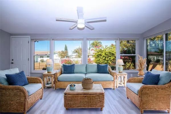 1507 BELLE GLADE AVE, Sun City Center, FL 33573