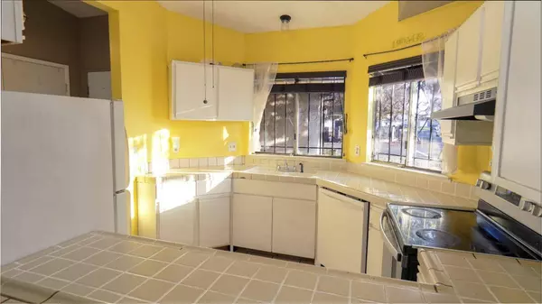 101 Majorca CIR, Sacramento, CA 95823