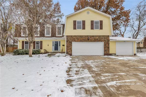 10813 W 52nd CIR, Shawnee, KS 66203