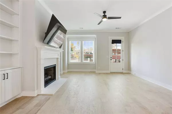 4462 Lemon ST #2, Acworth, GA 30101