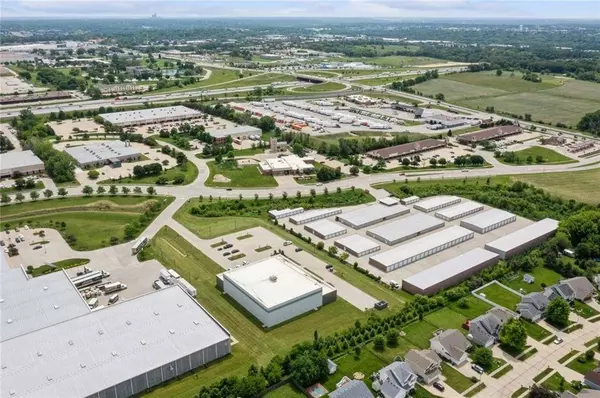 4020 121st Street, Urbandale, IA 50323