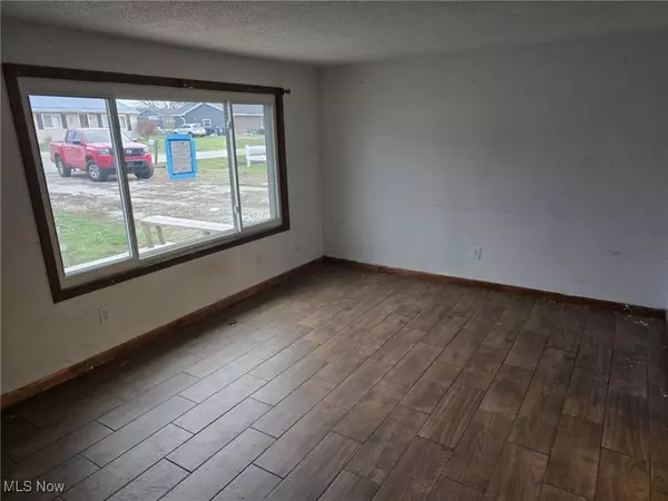 6255 Virginia RD, Nashport, OH 43830