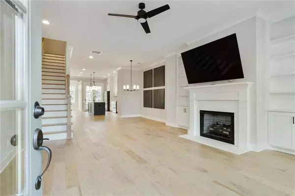 4462 Lemon ST #2, Acworth, GA 30101