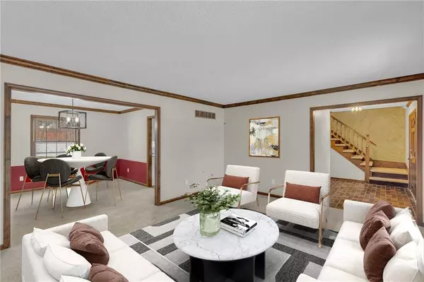 10813 W 52nd CIR, Shawnee, KS 66203