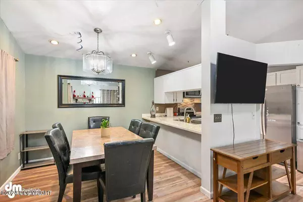 1979 Commodore DR, Anchorage, AK 99507