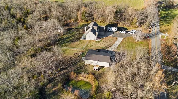 9512 S Corn RD, Lone Jack, MO 64070