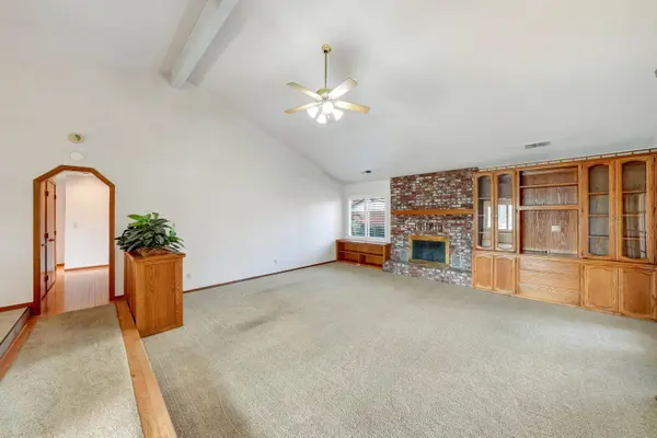 5434 W Cambridge Avenue, Visalia, CA 93277