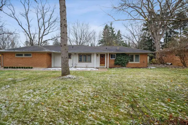 2288 Somerset Road, Bloomfield Hills, MI 48302