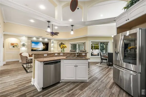 5715 Flamingo DR, Cape Coral, FL 33904