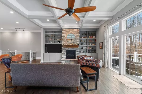 8188 Canyon RDG, Chagrin Falls, OH 44023