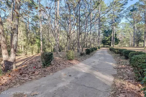 6200 Juniper Drive, Vancleave, MS 39565