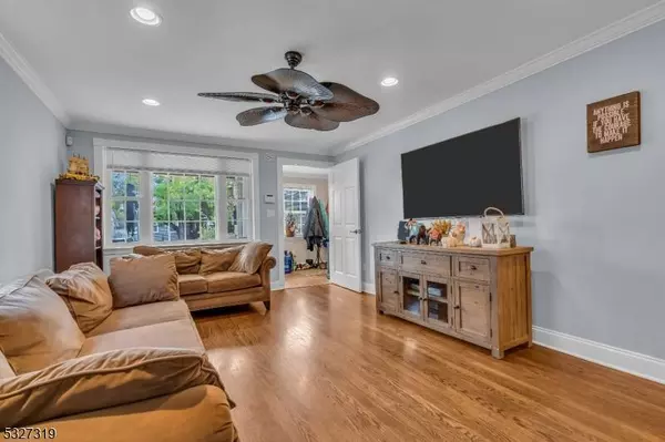 1714 Orchard Ter, Linden City, NJ 07036