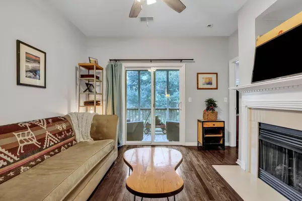 2347 Tall Sail Dr #J, Charleston, SC 29414