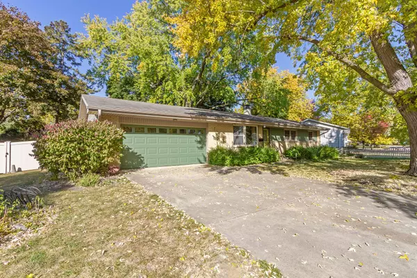 202 Simpson ST, Geneva, IL 60134