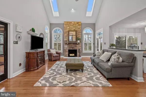 1559 BROOKFIELD RD, Newtown, PA 18940