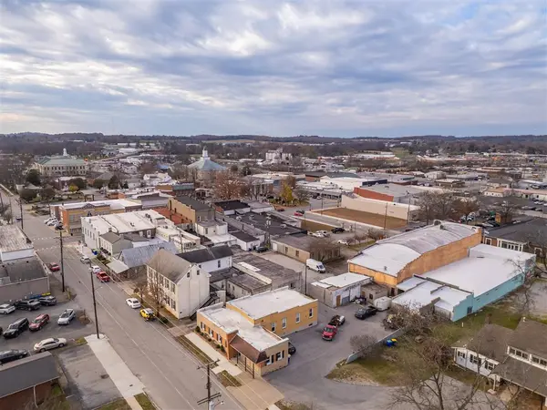 147 E 5th Street, Russellville, KY 42276