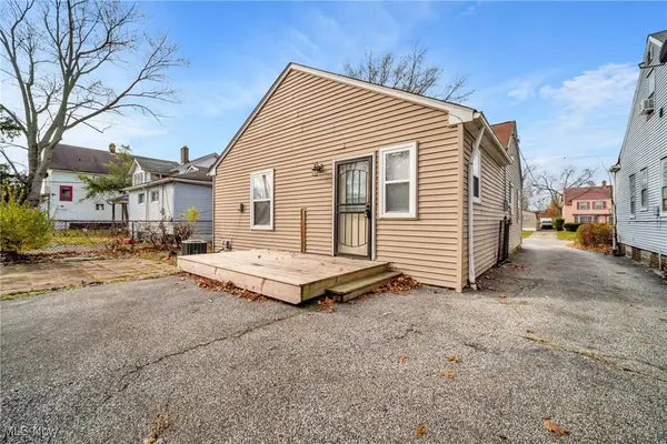 3855 E 147th ST, Cleveland, OH 44128