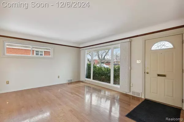 14135 CAVELL Street, Livonia, MI 48154