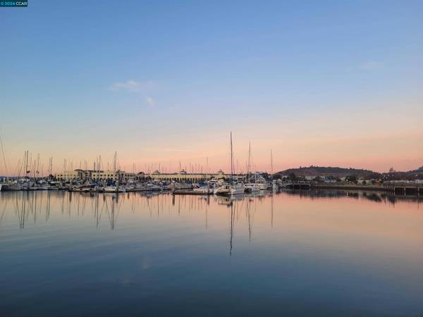 159 Schooner Ct, Richmond, CA 94804