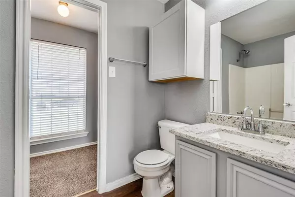 316 California Drive, Glenn Heights, TX 75154