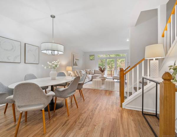 353 Summerfield Gardens #353, Shelton, CT 06484