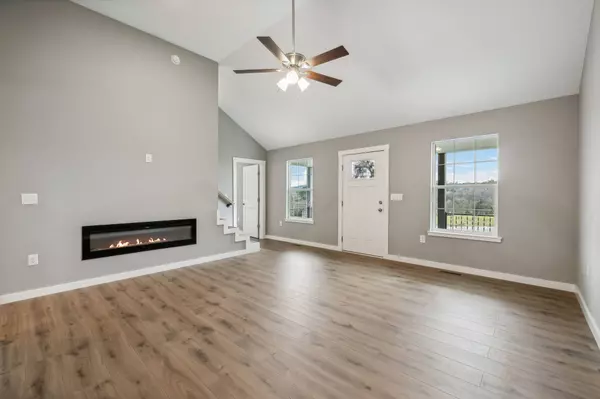 122 Alice Preston Loop, Gordonsville, TN 38563