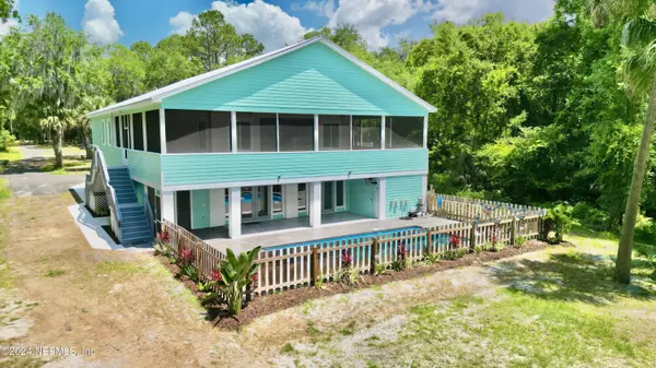 101 BEECHERS POINT DR, Welaka, FL 32193