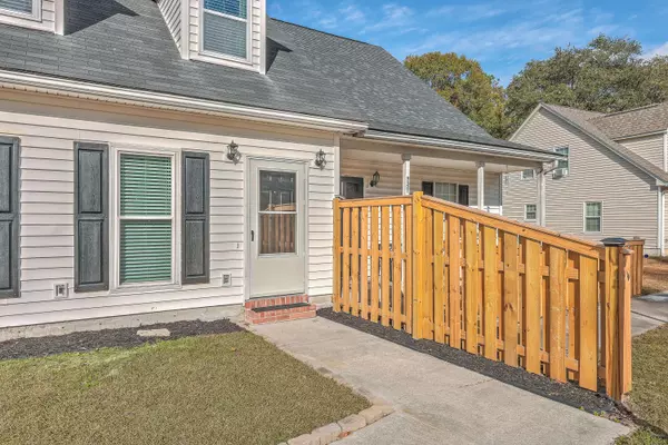 9519 S Cardinal Dr, Ladson, SC 29456