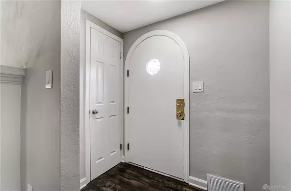 41 Centerwood Lane, Dayton, OH 45429