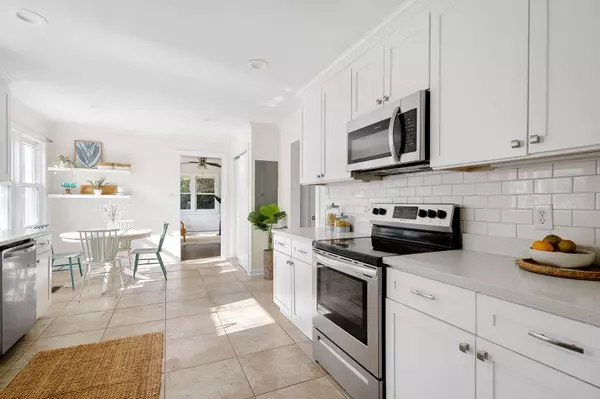 2560 Mona Ave, Charleston, SC 29414