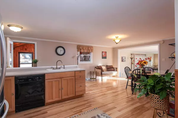 1136 Route 120 Route, Cornish, NH 03745