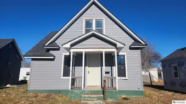 204 E 11th Street, Cozad, NE 68130