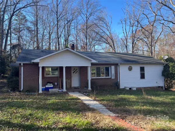 320 Lovelady RD, Connelly Springs, NC 28612