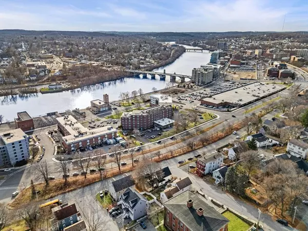 37 Lindel St, Haverhill, MA 01830