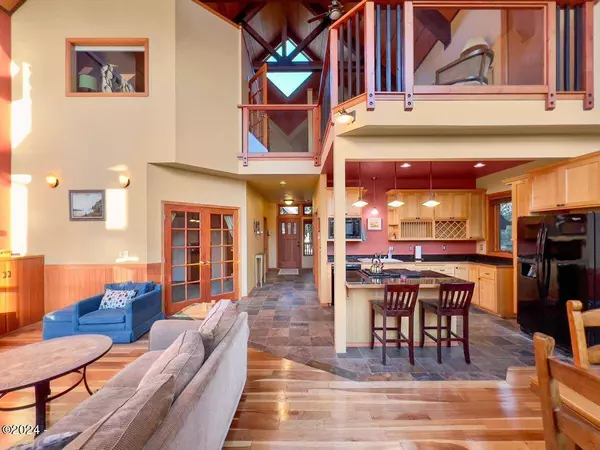 3420 NW Oceanview DR #B, Newport, OR 97365