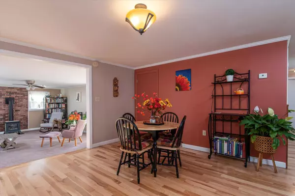 1136 Route 120 Route, Cornish, NH 03745