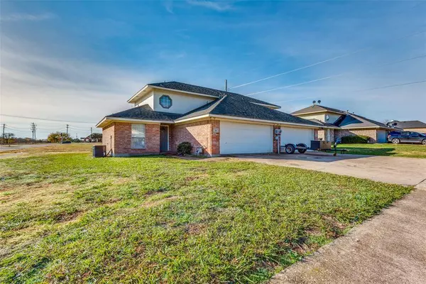 316 California Drive, Glenn Heights, TX 75154