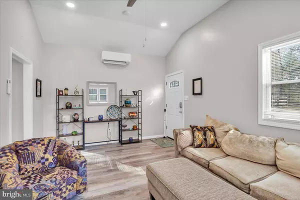 11 PENN RD, Voorhees, NJ 08043