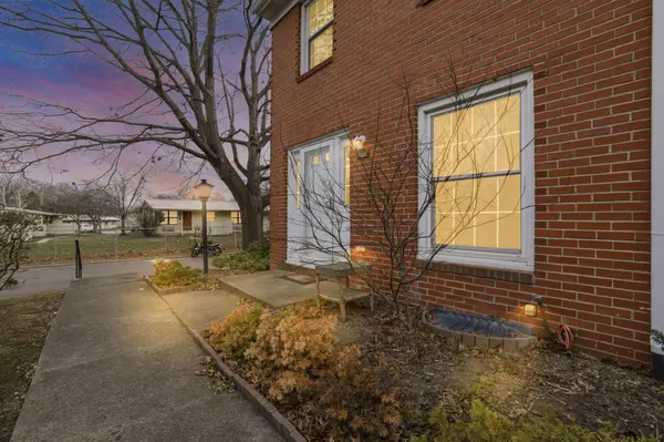 1101 Hardesty Place #O-9, Columbus, OH 43204