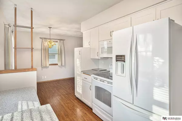 6811 Ogden Street, Omaha, NE 68104