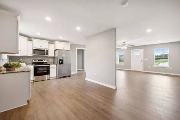 114 Alice Preston Loop, Gordonsville, TN 38563