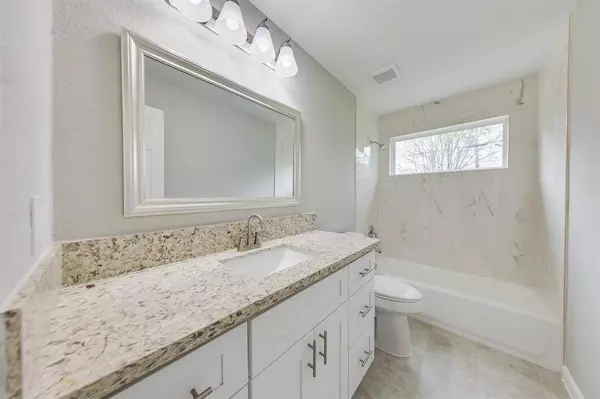 5810 Beldart ST, Houston, TX 77033