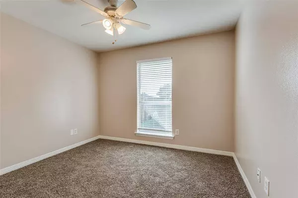 2647 Ventura Court, Glenn Heights, TX 75154